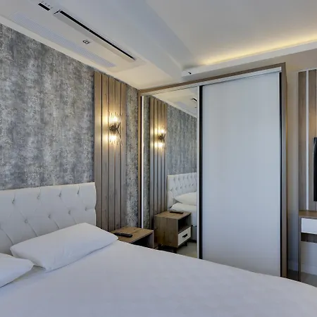 Seasight Hotel